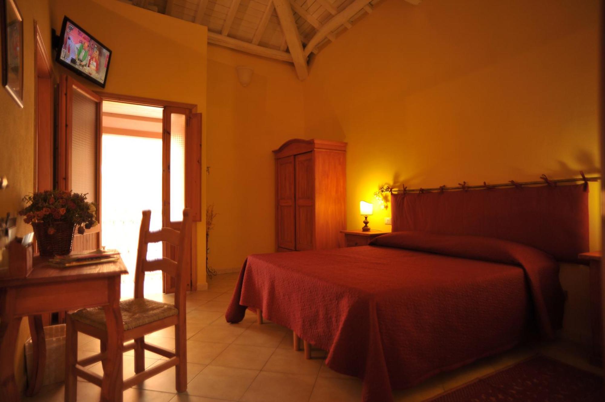 Villa Aldebaran Centro Storico Cagliari Habitación foto